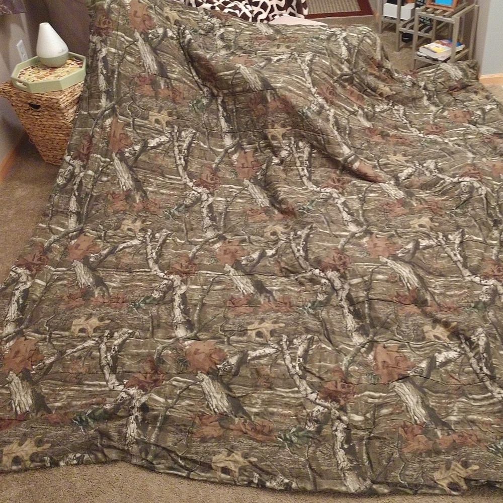 King Size Mossy Oak Camo Comforter Set